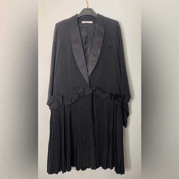 Black oversized silk Givenchy coat size 38/ medium - Picture 2 of 11